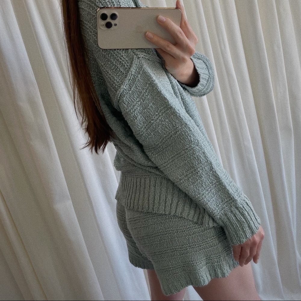 LOUNGE SHORTS SET — In Mint - Picture 5 of 11